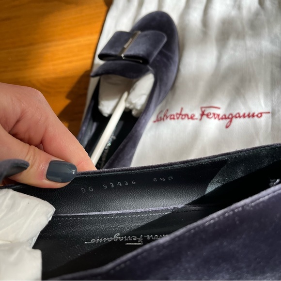 *SOLD* Beautiful Velvet Ferragamo Loafers - Picture 5 of 7